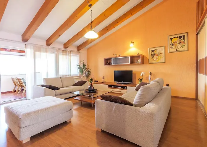 Apartment Stinjan