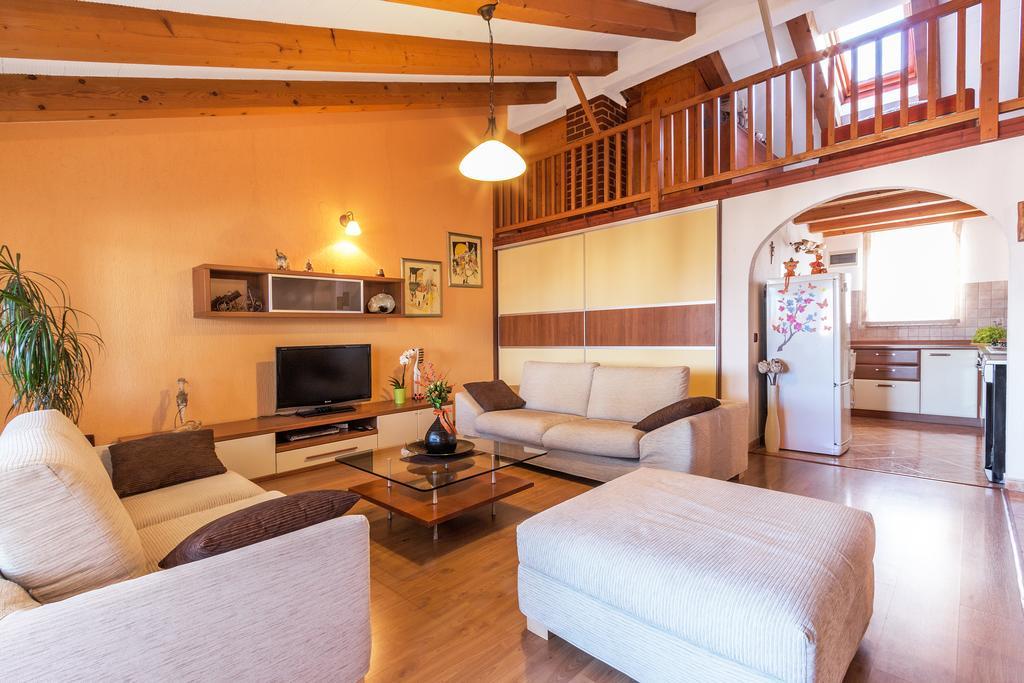 Apartment Stinjan