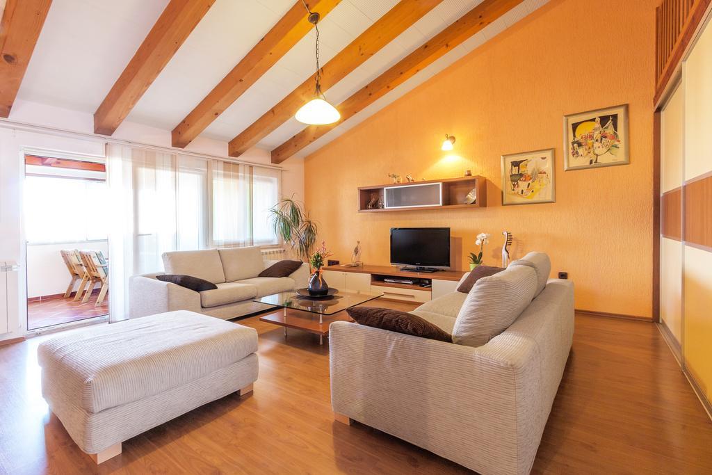 Apartment Stinjan